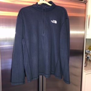 North Face Men’s pull over